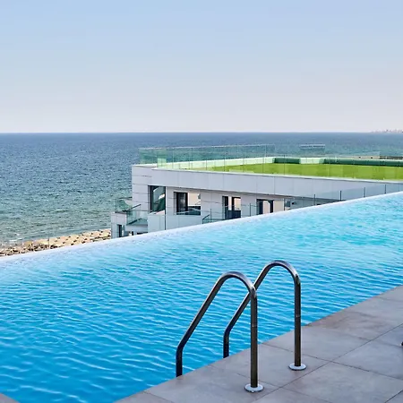 Apartment Ambient In Infinity Pool &